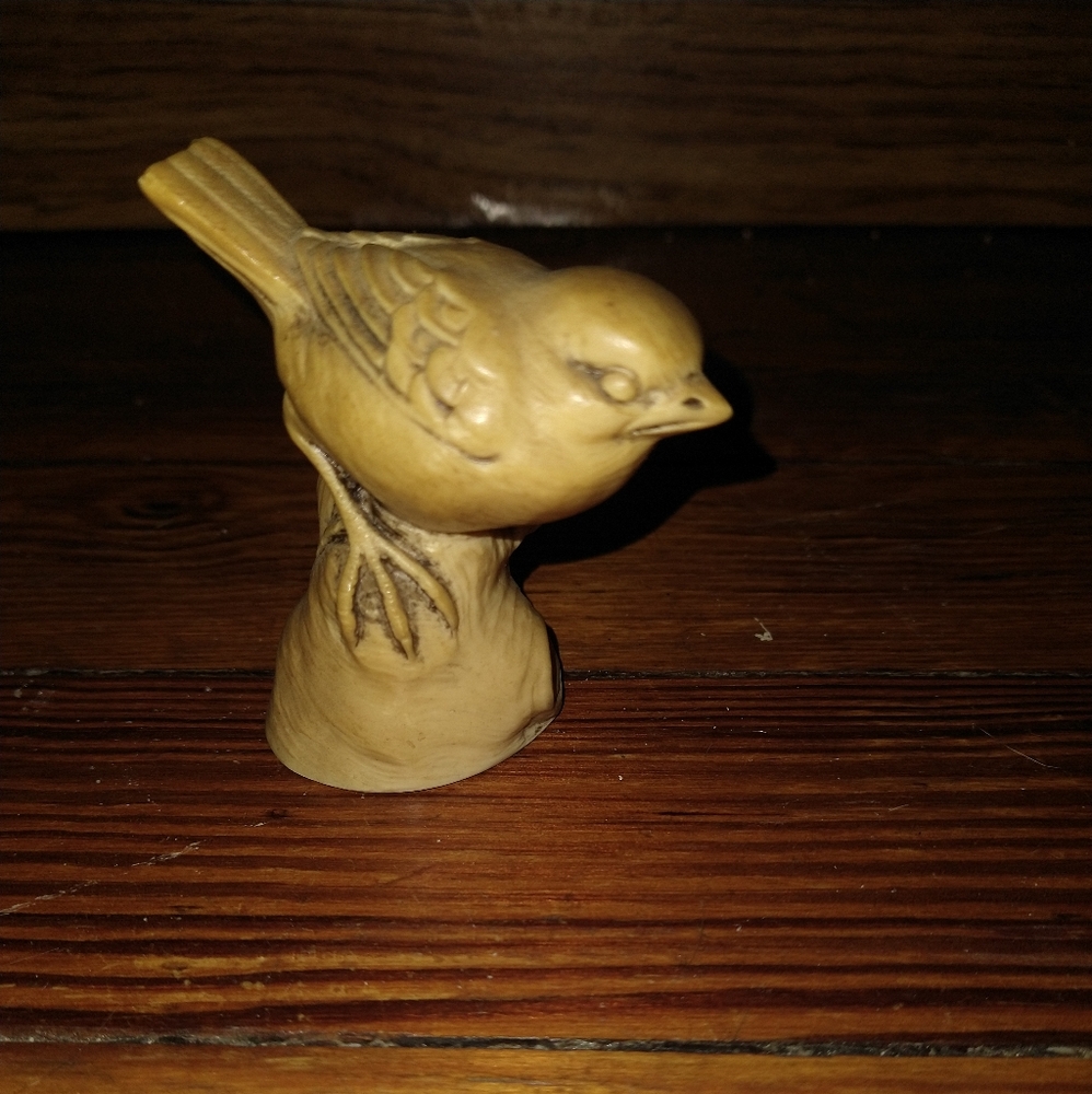 Bird figure